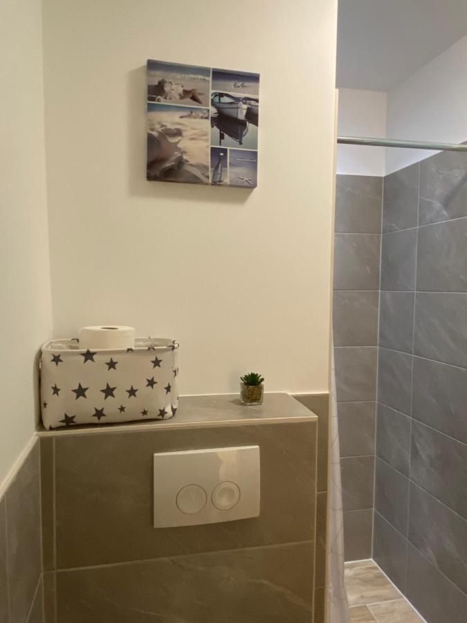 Appartement 1 Mit Kueche Und Neuem Bad, Frisch Saniert Friedrichskoog Εξωτερικό φωτογραφία